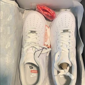 AIR FORCE 1 LOW X SUPREME 2020